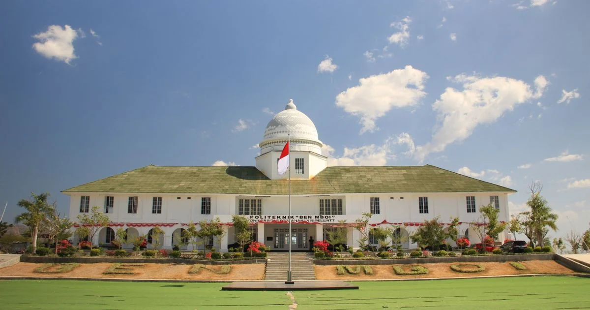 Mengenal Kampus STIKUM Kupang dan Program Studi Ilmu Hukum